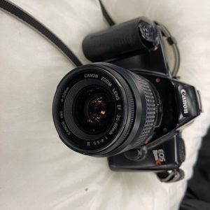 Gently used nice condition 35mm-80mm camera